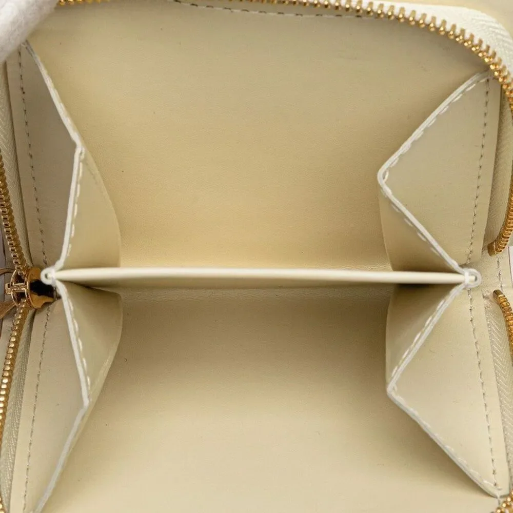 Louis Vuitton Suhali Compact Zippy Wallet M91831